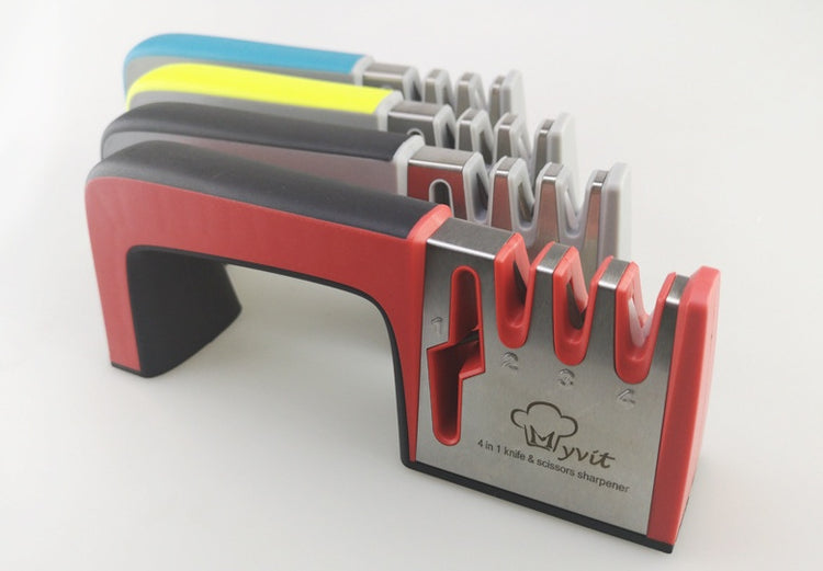 A Four-in-one Family Uses A Sharpener To Sharpen A Kitchen Knife-0-Rambla Store