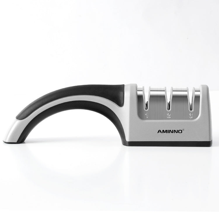 A Four-in-one Family Uses A Sharpener To Sharpen A Kitchen Knife-0-Rambla Store