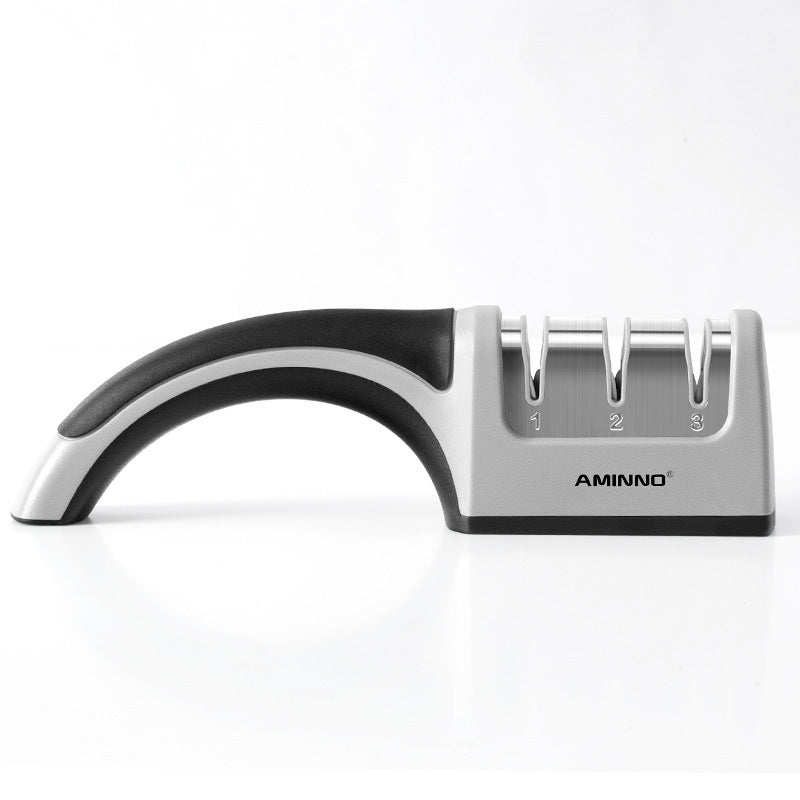 A Four-in-one Family Uses A Sharpener To Sharpen A Kitchen Knife-0-Rambla Store
